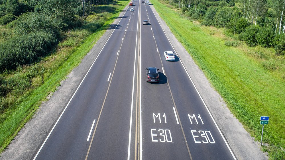 Трассу М1/Е30 планируется реконструировать под автомагистраль