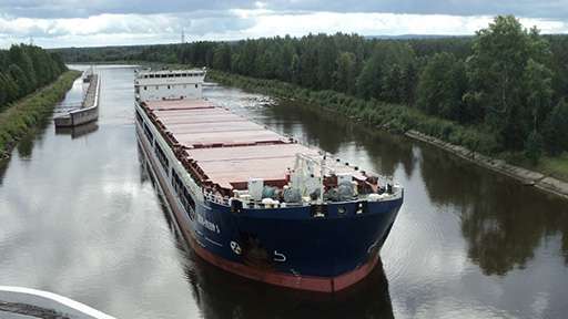 Объёмы морских грузоперевозок в России резко упали