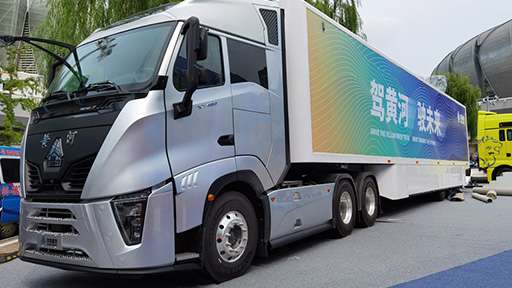 Sinotruk представил грузовик с кабиной европейского стандарта