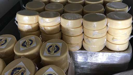 Девять тонн швейцарского сыра не пропустили на российский рынок