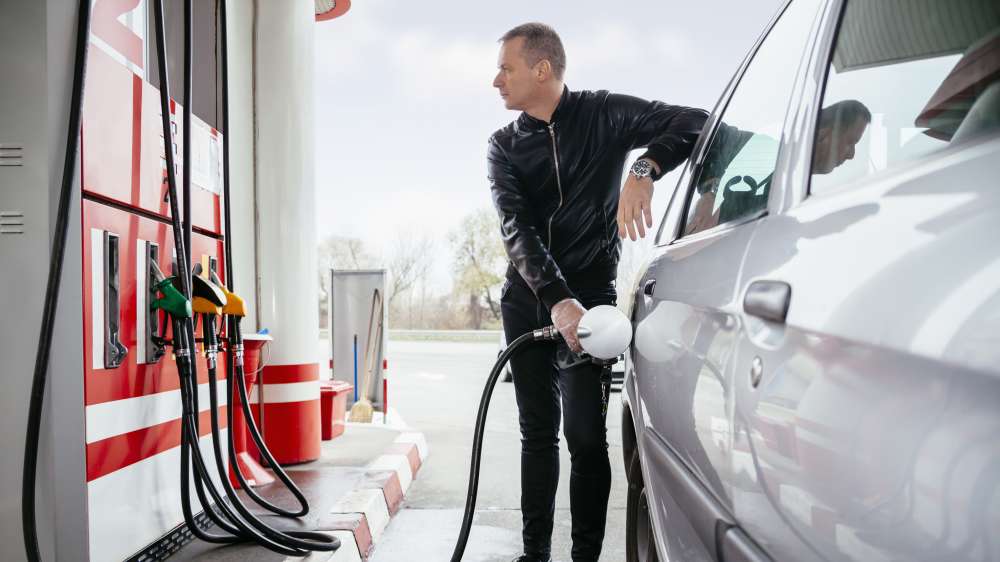 Рост цен на бензин в России продолжается почти четыре месяца