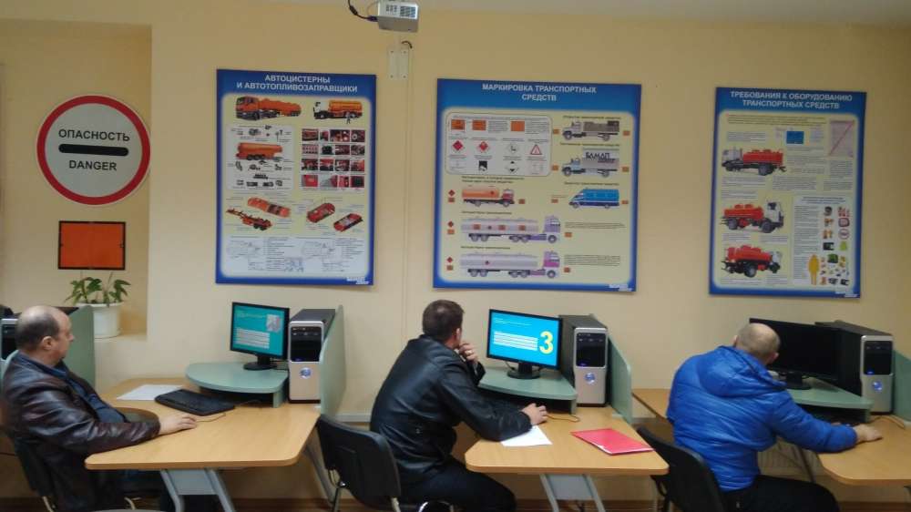 Минтранс Беларуси разъяснил вопросы обучения водителей механических транспортных средств