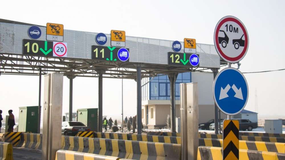 Как платить за новые платные участки дорог в Казахстане
