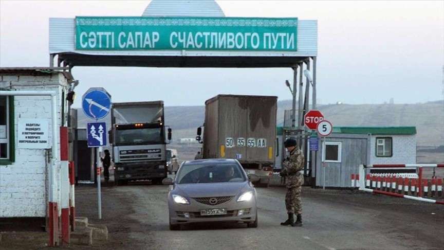 Казахстан усилил досмотровые мероприятия на границе
