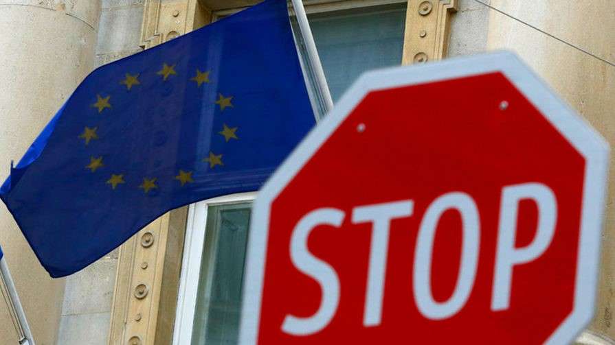 ЕС запретил работу на своей территории автомобильным перевозчикам из России и Беларуси
