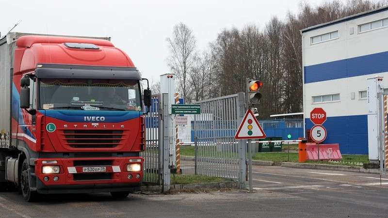 Литва ограничила автомобильные транзитные перевозки между Россией и Калининградом