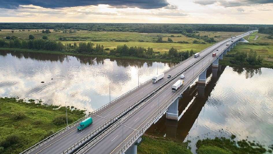 Инфраструктура на трассе М-11 в России для тестовых рейсов беспилотных грузовиков будет готова к концу 2023 года