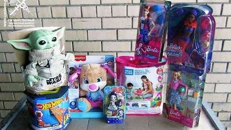 Польский перевозчик пытался незаконно ввезти в Беларусь детские игрушки на сумму 300 тысяч рублей