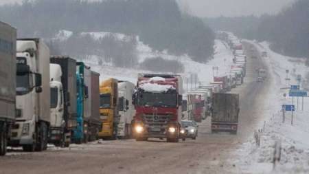 За прошлые выходные количество грузовиков на въезд в Евросоюз  увеличилось на четверть