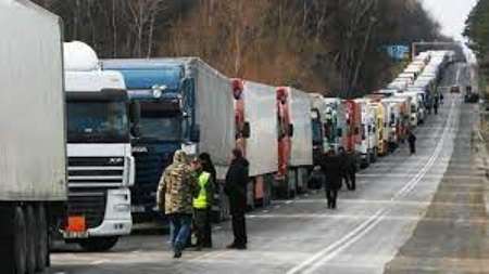 Литовцы всё медленнее оформляют фуры, в увеличенной очереди на границе более 1300 грузовиков