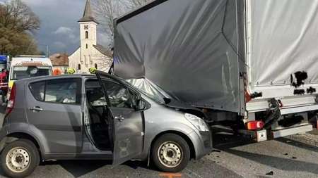 В Австрии белорус на грузовике столкнулся с легковушкой местного жителя. Один из водителей был пьян