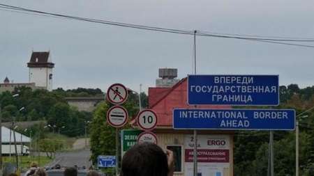 Многочасовые пробки зафиксированы на границе России и Эстонии
