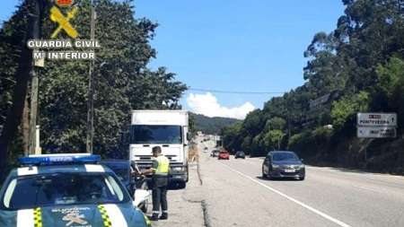 В Испании грузовики без опознавательных знаков патрулируют дороги