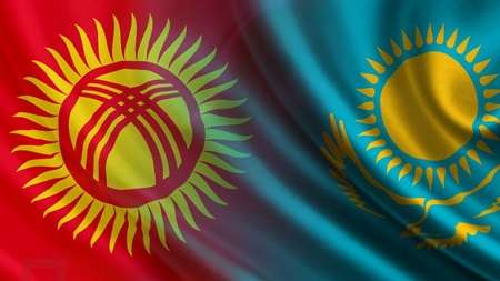 Казахстан ужесточил досмотр на границе с Кыргызстаном, Кыргызстан пожаловался в ЕАЭС