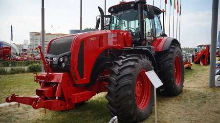 Минский тракторный завод начал серийное производство тракторов с китайскими двигателями