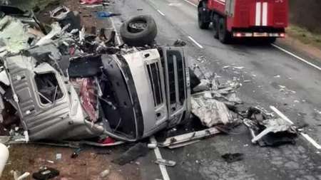 В Тверской области в «лобовой» аварии погибли два белорусских дальнобойщика