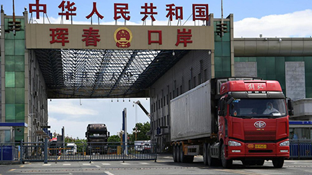 Растут издержки из-за дефицита складов на границе с Китаем. Увеличиваются сроки хранения грузов и время простоя.