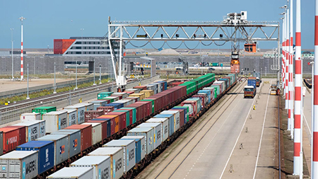 Перевозка белорусских грузов через транспортные коридоры России выросла в 1,9 раза.