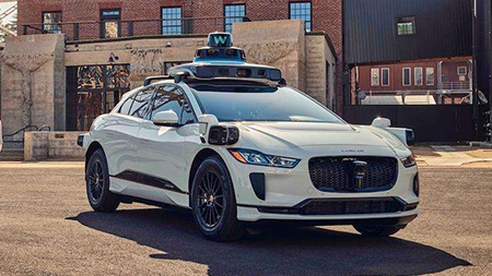 В Сан-Франциско  Роботакси Waymo устроили переговоры. Жители города не могут уснуть