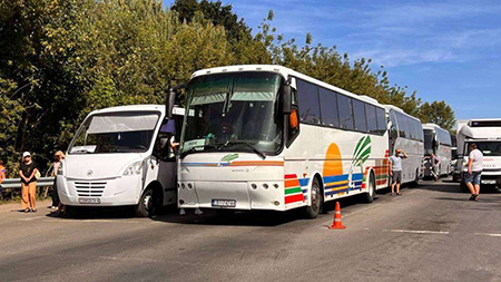 В очереди на выезд в Польшу находится уже 108 автобусов – это новый рекорд
