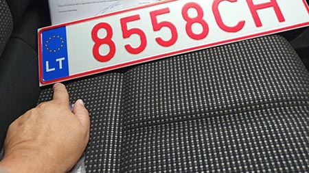 Литва выдала транзитные номера белорусу, который голодал в Клайпеде
