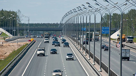 В России стартовал ремонт очередного участка автодороги М1, который станет платным