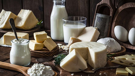 Беларусь снова увеличила минимальные экспортные расценки на молочные продукты для России