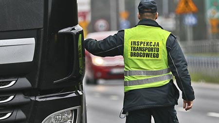 В Польше количество транспортных фирм с аннулированными лицензиями увеличивается