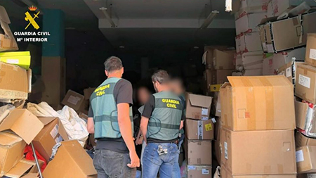 В Испании успешно пресекли деятельность двух преступных сетей, специализировавшихся на хищениях из грузовых фур
