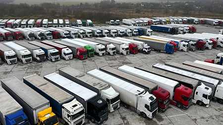 Литовские грузовики пока не пересекают границу с Беларусью