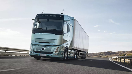 Volvo анонсировал выпуск новых моделей электрогрузовиков, способных преодолевать до 700 км на одном заряде